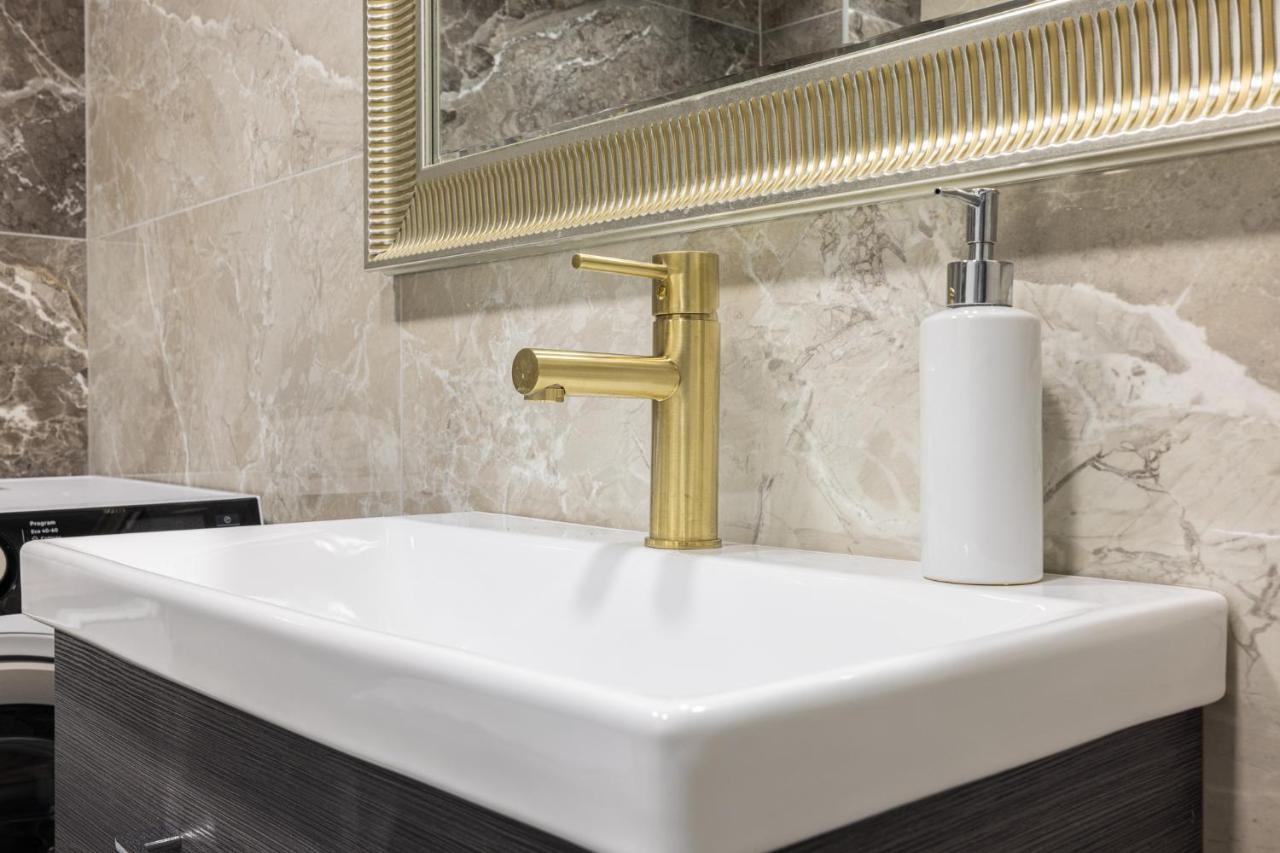 Dharma Stay Apartamentai Su Terasa Ir Vaizdu I Miesta Telšiai Extérieur photo