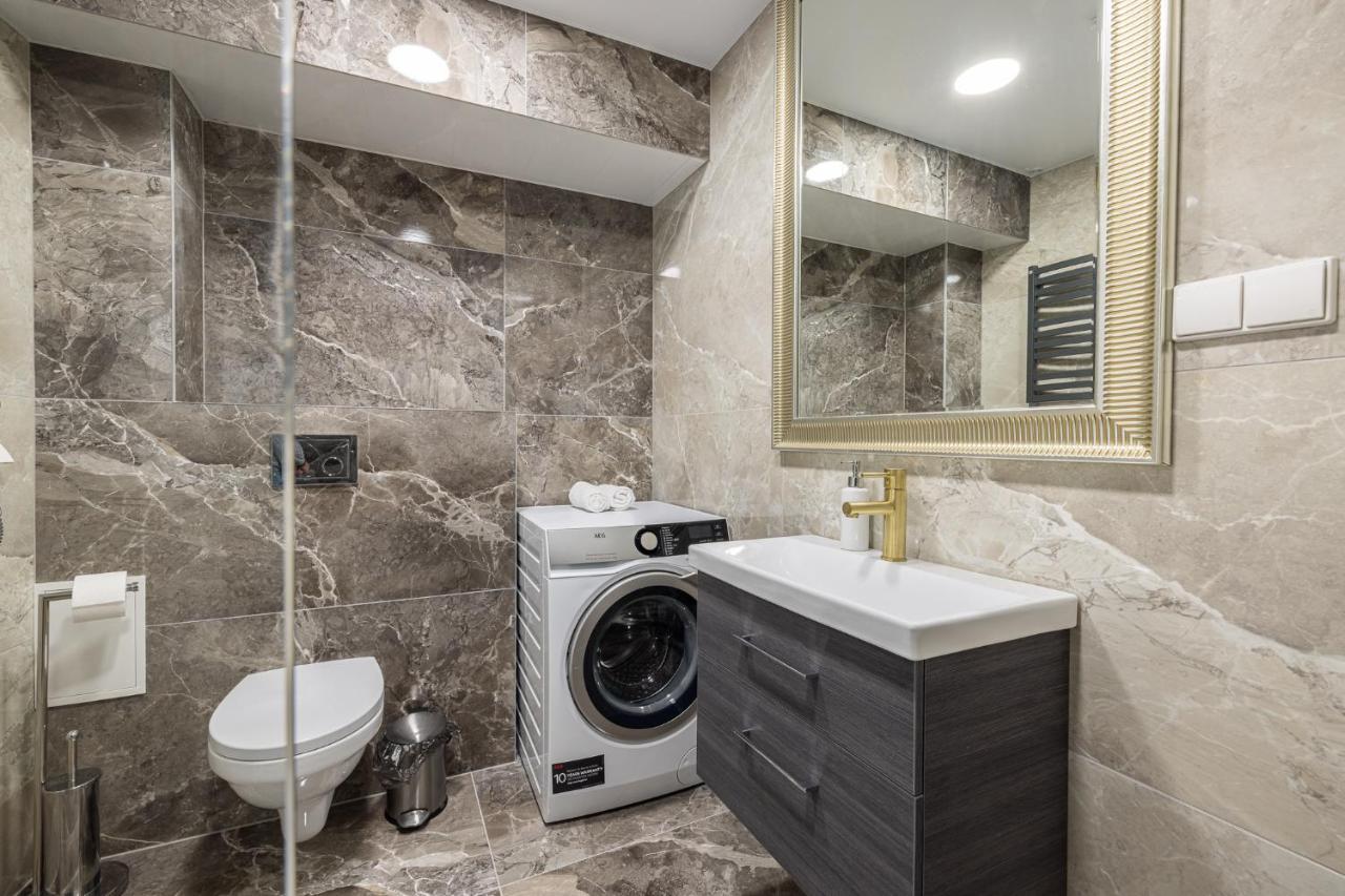 Dharma Stay Apartamentai Su Terasa Ir Vaizdu I Miesta Telšiai Extérieur photo