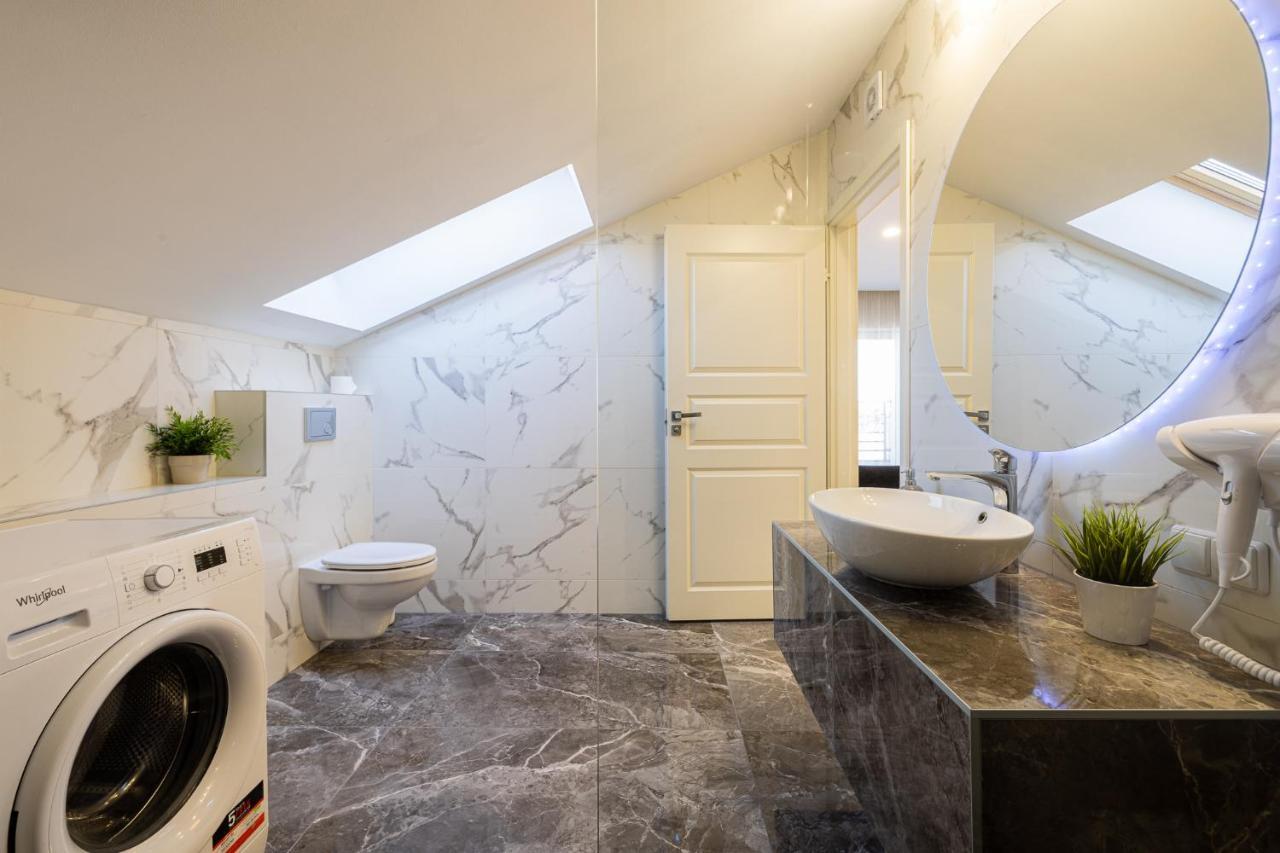 Dharma Stay Apartamentai Su Terasa Ir Vaizdu I Miesta Telšiai Extérieur photo