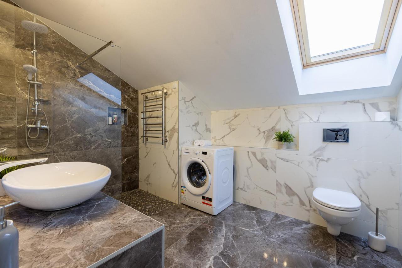 Dharma Stay Apartamentai Su Terasa Ir Vaizdu I Miesta Telšiai Extérieur photo